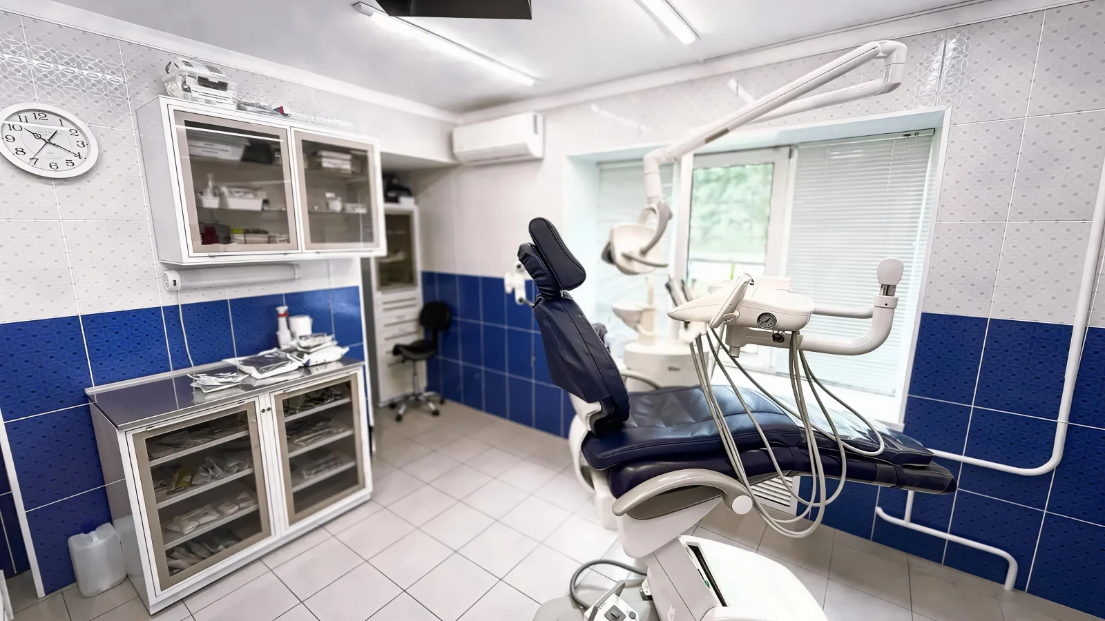 Стоматологический кабинет Dental X